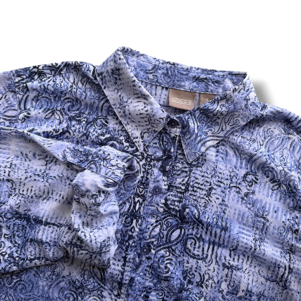Chicos 3 Women's XL Blue White Paisley Damask Roll Tab Sleeve Button Down Blouse